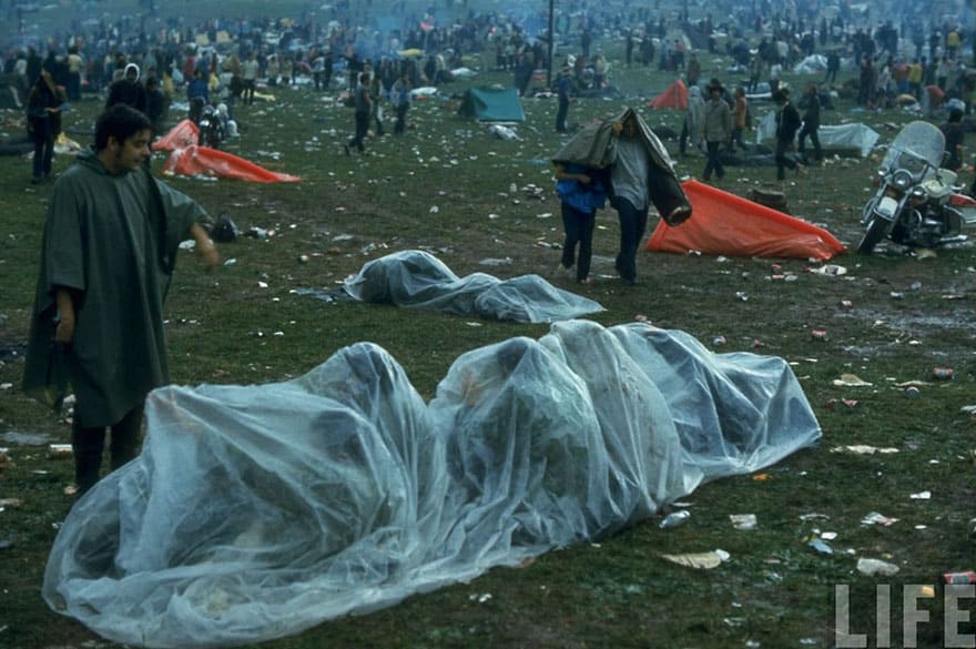 1969-woodstock-music-festival-hippies-bill-eppridge-john-dominis-106-57bc310abf4b9__880