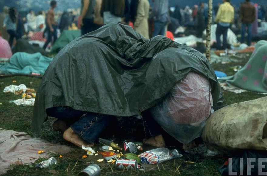 1969-woodstock-music-festival-hippies-bill-eppridge-john-dominis-104-57bc3105c2433__880