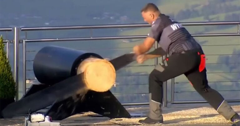 Κάπως έτσι είναι ένας διαγωνισμός μεταξύ ξυλοκόπων