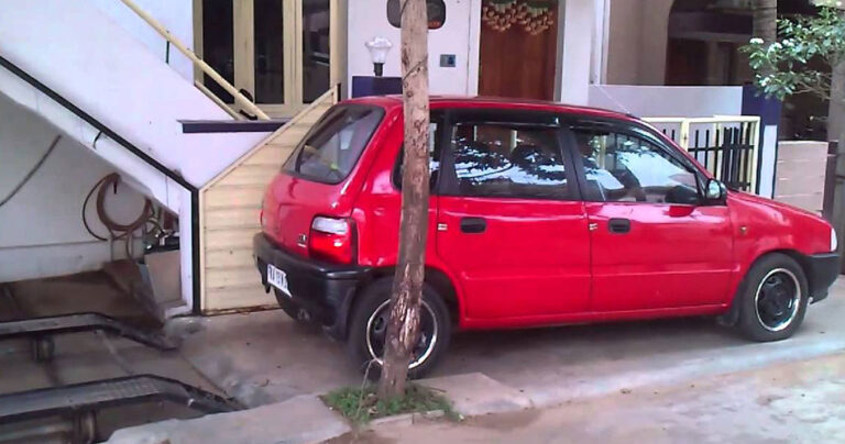 Σκαρφίστηκε τον πιο πρωτότυπο και πανέξυπνο τρόπο για να παρκάρει το αυτοκίνητο του.