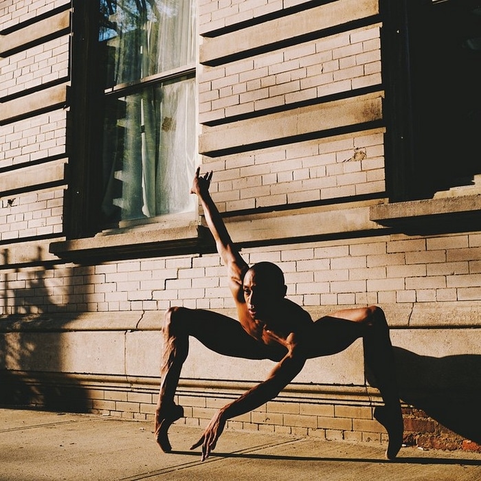 urban-ballet-dancers-new-york-streets-omar-robles-77-57b30f495e386__700