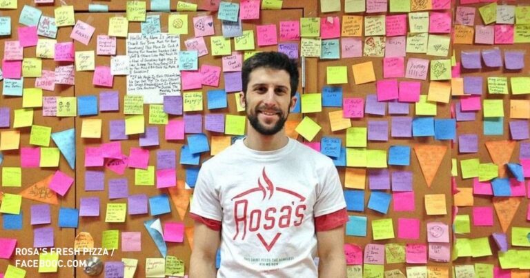 Tραπεζίτης παραιτήθηκε και άνοιξε πιτσαρία επινοώντας ένα όμορφο τρόπο να ταΐζει άστεγους.