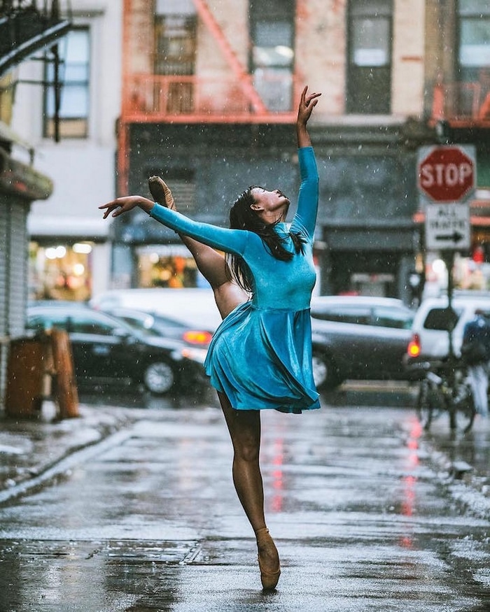 urban-ballet-dancers-new-york-streets-omar-robles-105-57b30fc21d6c8__700