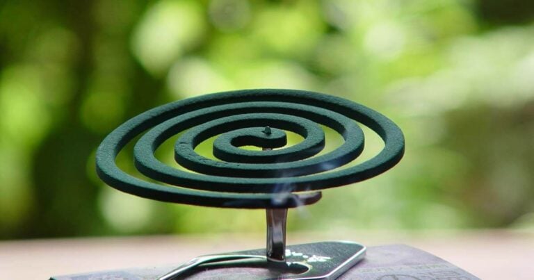 Aν γνωρίζατε από τι φτιάχνεται το φιδάκι για τα κουνούπια δεν θα το ανάβατε ποτέ