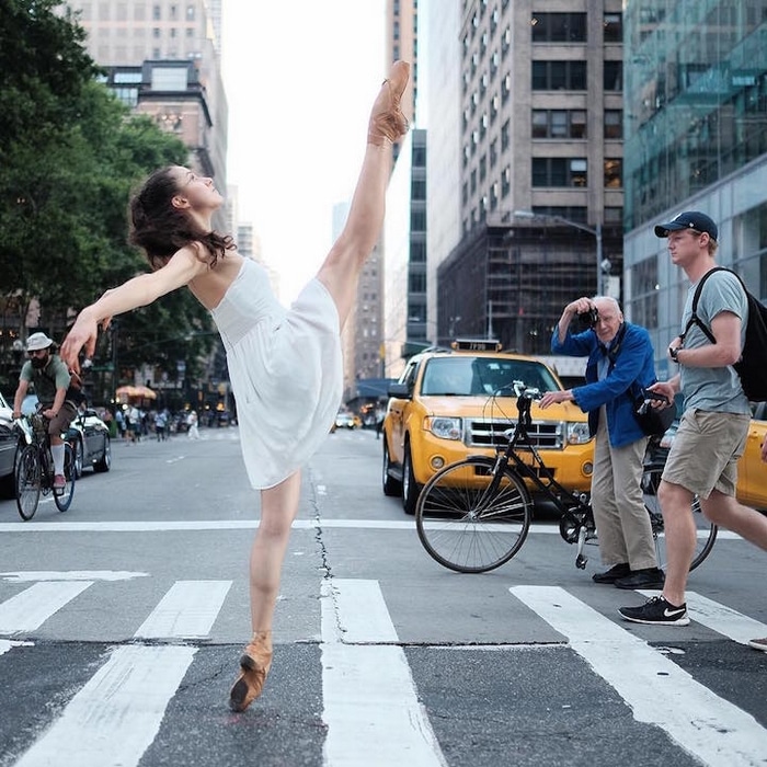urban-ballet-dancers-new-york-streets-omar-robles-5-57b30e220ea5c__700