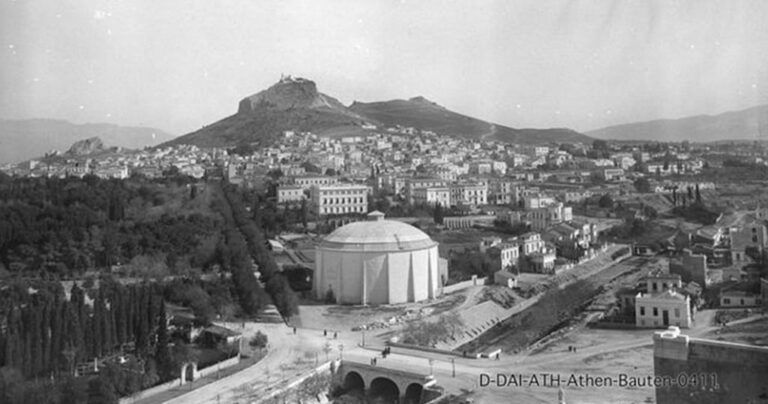 Όταν η Αθήνα είχε ποτάμι: 20 φωτογραφίες ενός άλλου κόσμου