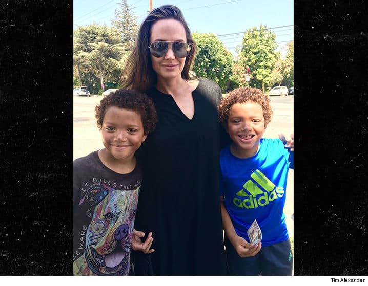 0830-sub-angelina-jolie-tmz-8