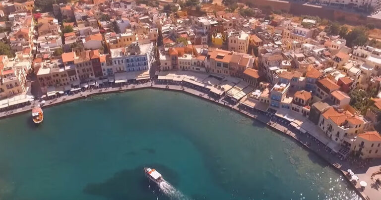 Τα Χανία και η Δυτική Κρήτη μέσα από ένα καταπληκτικό εναέριο βίντεο.