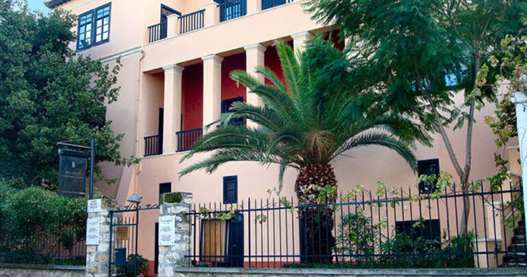 10 από τα παλαιότερα σπίτια της Αθήνας που χρονολογούνται από τον 17ο αιώνα.