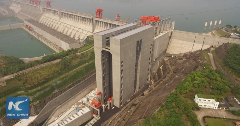 Αυτός είναι ο πιο ισχυρός ανελκυστήρας στο κόσμο και αντέχει έως 3.000 τόνους.