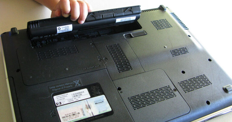 Μπορώ να έχω το laptop μου συνέχεια στην πρίζα;