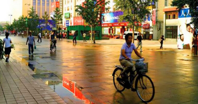 Αγγλίδα ζωγραφίζει τόσο καλά που νομίζεις ότι οι πίνακες της είναι φωτογραφίες.