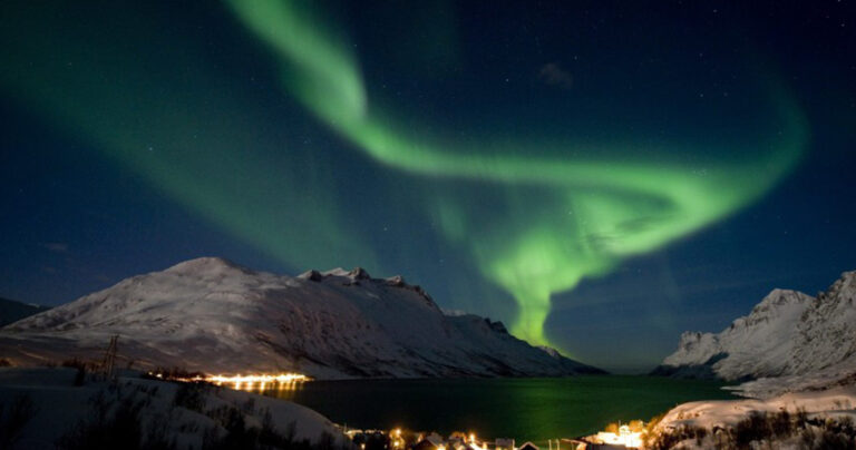 Θέση εργασίας: Ζητείται υπάλληλος για να παρατηρεί το Βόρειο Σέλας.