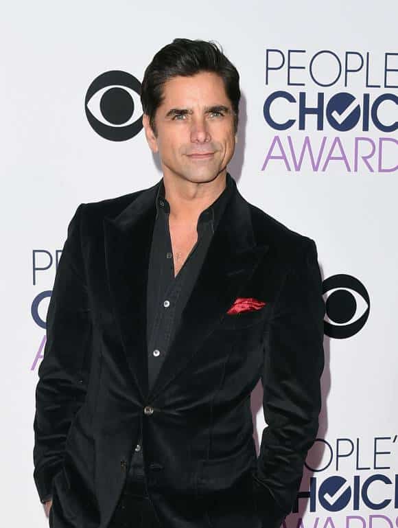 john-stamos-pcas-2016-getty11(1)__oPt