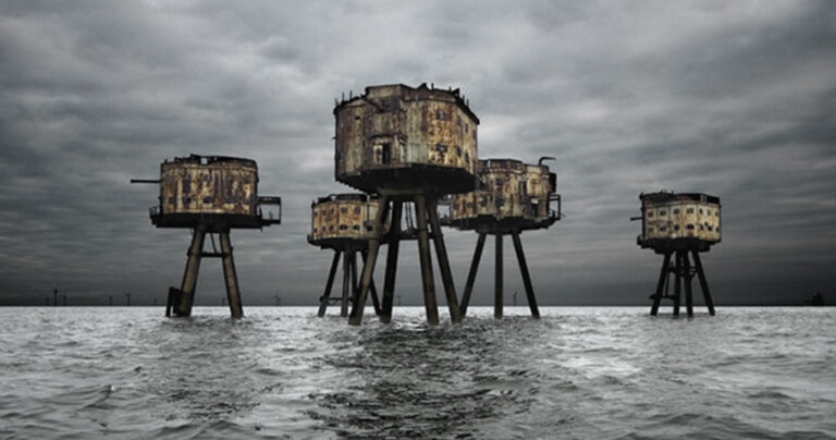 18 όμορφα στοιχειωμένα εγκαταλελειμμένα μέρη στον κόσμο