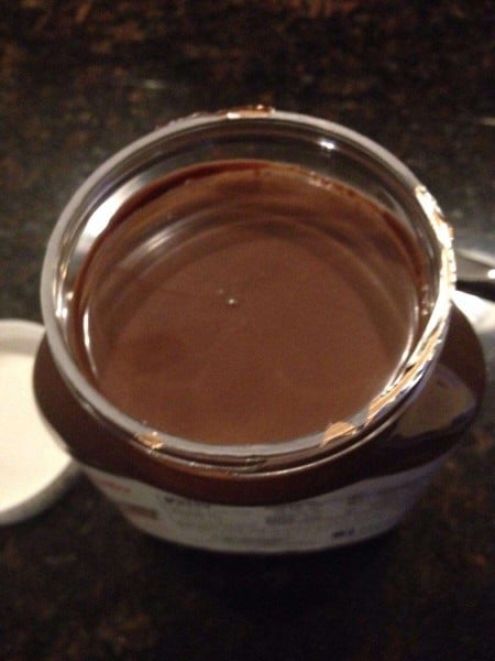 freshly-opened-nutella-photo-u1