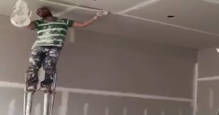 Αν θες να βάψεις ένα ταβάνι, αυτοί είναι οι καλύτεροι για την δουλειά