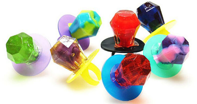 10 νοσταλγικά μπιχλιμπίδια από την ένδοξη δεκαετία του ’90