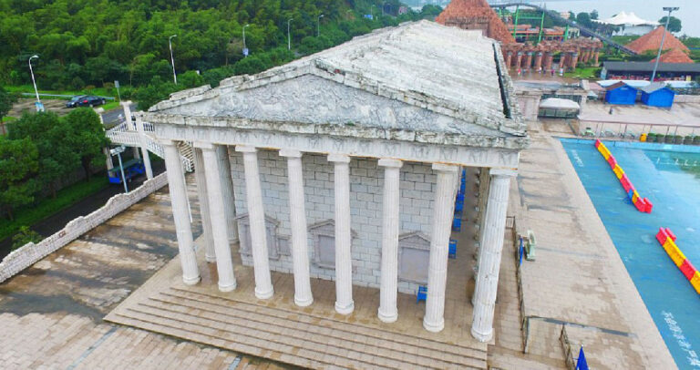 Κινέζοι έφτιαξαν τα πιο διάσημα αξιοθέατα του κόσμου σε ρεπλίκες.