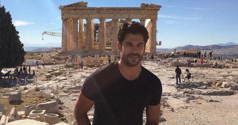 Ουρές και κλάματα στην Αθήνα για τον Μπουράκ Οζτσιβίτ από χιλιάδες Ελληνίδες.