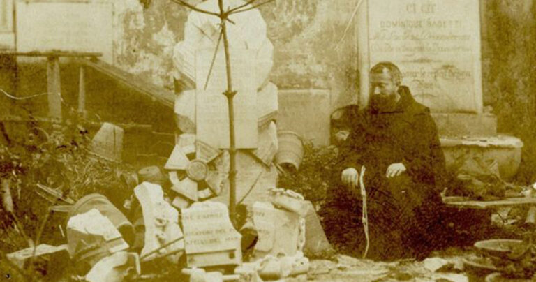 40 σπάνιες φωτογραφίες από την καταστροφή της Σμύρνης.
