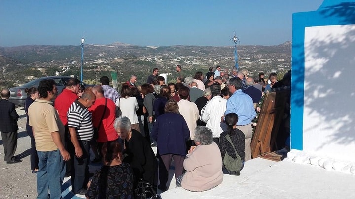Eνορία στη Ρόδο «χόρεψε» το «χορό της βροχής» για να ρίξει ο Θεός νερό. 3 d50c8b9f08fe444260c0ebef3084c0c3