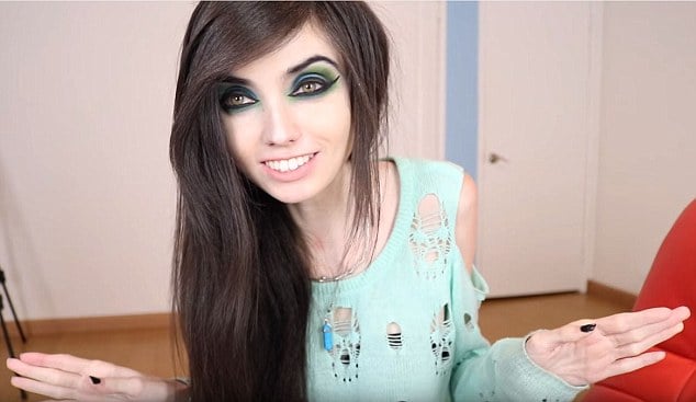 39d431cb00000578-3882350-eugenia_cooney_defended_her_videos_as_people_signed_a_petition_t-m-3_1477702504822