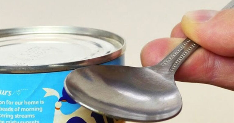 Πώς να ανοίξετε μια κονσέρβα χωρίς ανοιχτήρι