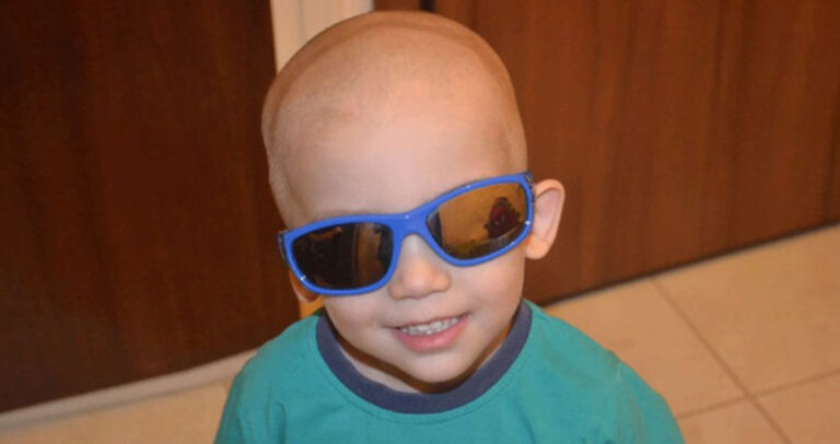 H ιστορία του μικρού Παντελή από τη Ρόδο, που νίκησε τον καρκίνο.