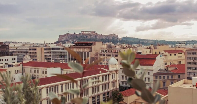 Η Αθήνα το φθινόπωρο μέσα από ένα υπέροχο βίντεο.