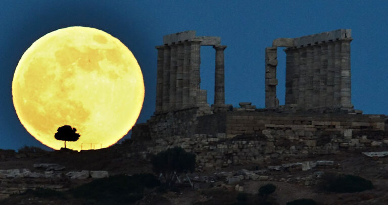 Στις 14 Νοεμβρίου η μεγαλύτερη πανσέληνος των τελευταίων 70 ετών.
