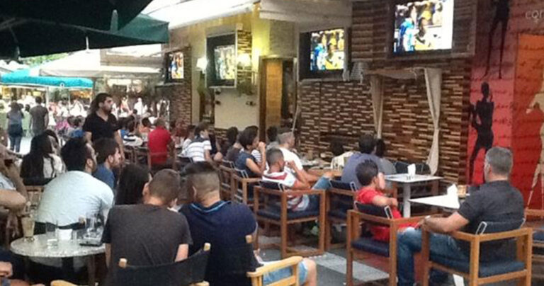 Μπάλα χωρίς καφέ.