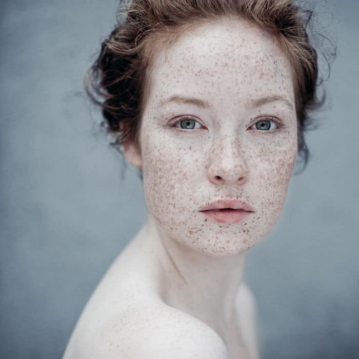 freckles-redheads-beautiful-portrait-photography-2-583565bad5406__700