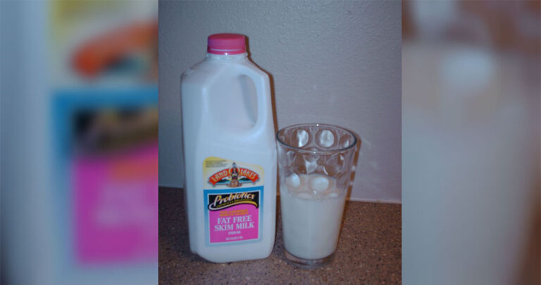 9 λόγοι που δεν πρέπει ποτέ να πετάτε το γάλα που έχει λήξει