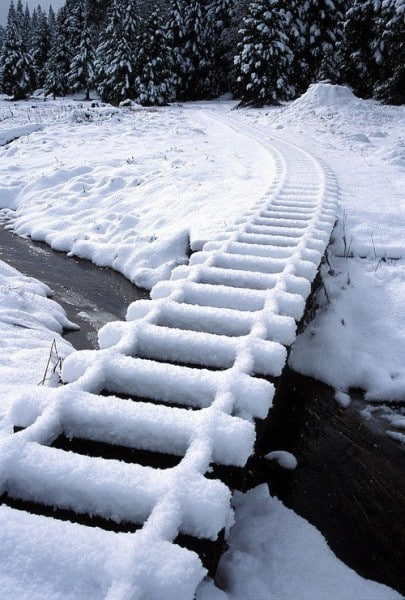 these-snow-covered-train-tracks-risegr