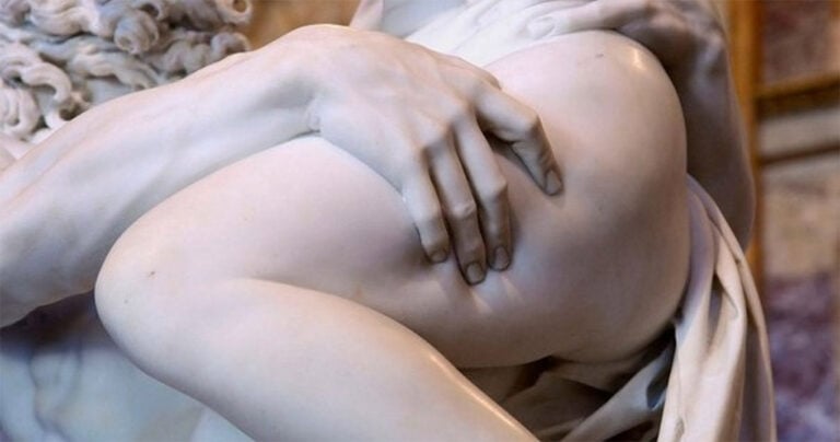 10 απίστευτα ρεαλιστικά γλυπτά που θα εντυπωσιάσουν τους λάτρεις της τέχνης