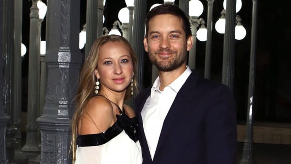 1280-tobey-maguire-jennifer-meyer-getty-458261870