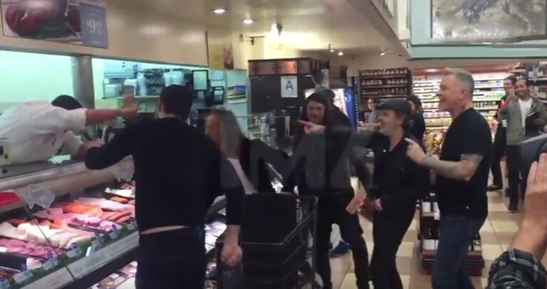 Οι Metallica τραγουδούν σε σούπερ μάρκετ και ο υπάλληλος των αλλαντικών τα σπάει