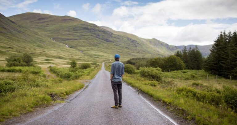 Επικεντρωθείτε στον εαυτό σας γιατί τις περισσότερες φορές κανείς άλλος δεν νοιάζεται πραγματικά.