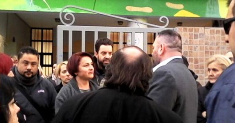 Το κείμενο της δασκάλας που δε φοβήθηκε τη Χ.Αυγή στο Πέραμα