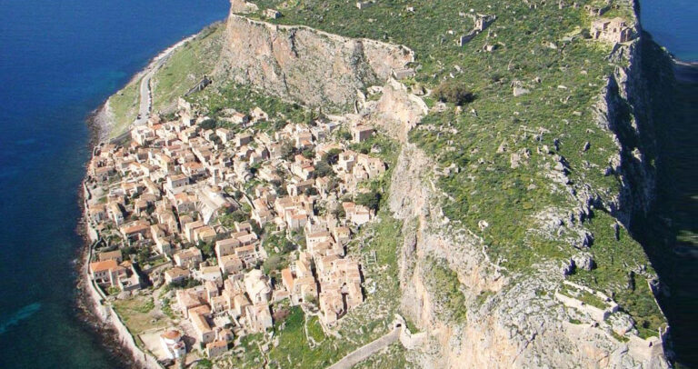Αυτές οι εικόνες αποδεικνύουν ότι η Μονεμβασιά είναι ένα από τα πιο μαγικά μέρη στην Ελλάδα