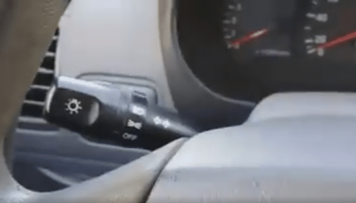 Κρητικός μας εξηγεί πώς λειτουργεί τo φλας