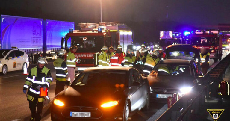 Ήρωας οδηγός θυσίασε το αυτοκίνητο του για να σώσει έναν άνδρα