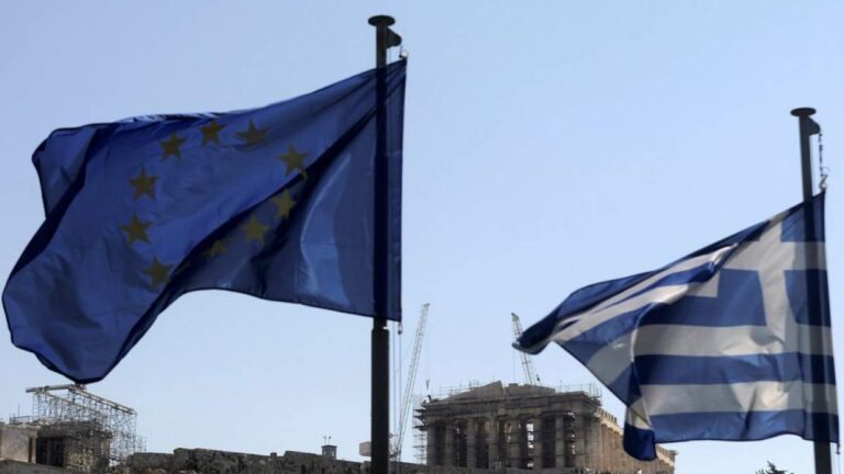 Τρεις επιφανείς Γάλλοι προτείνουν τα ελληνικά ως επίσημη γλώσσα της ΕΕ