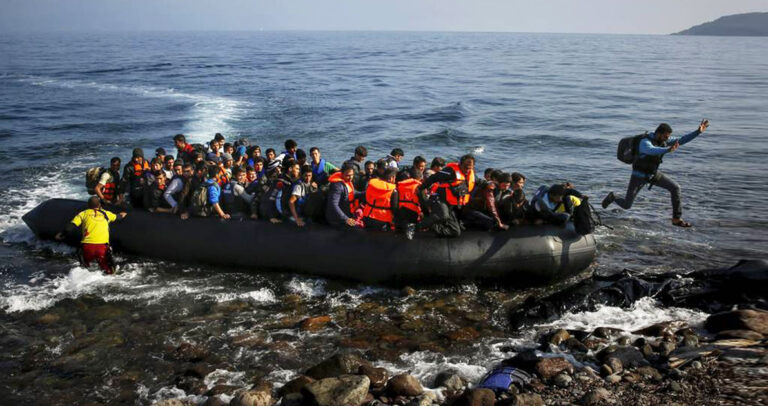 Η Frontex κηρύσσει πόλεμο σε ΜΚΟ: «Με τη δράση τους στηρίζουν τα εγκληματικά δίκτυα των διακινητών»
