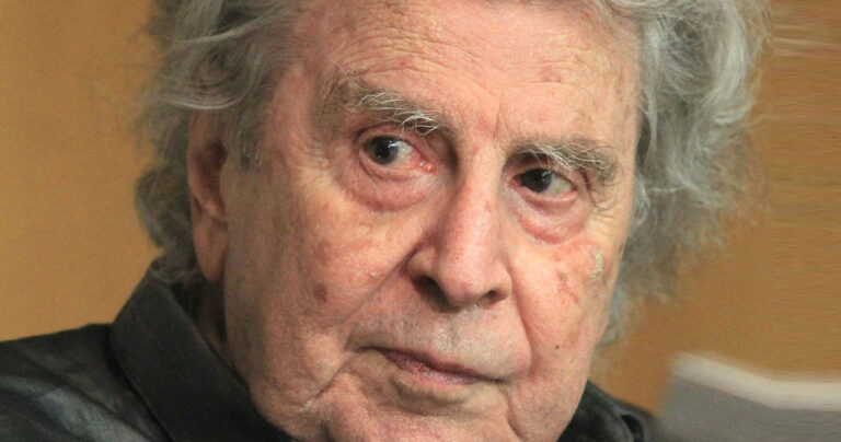 Μίκης Θεοδωράκης: Έζησα γαλήνιος και ευλογημένος – Σας αποχαιρετώ με τον ίδιο τρόπο