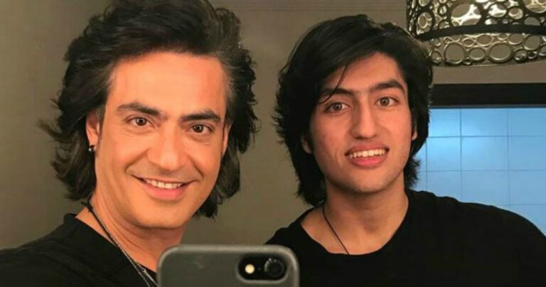 12 παιδιά διάσημων Ελλήνων γονιών που μοιάζουν σαν δυο σταγόνες νερό