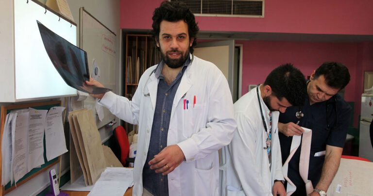 Με πανελλαδικές οι ειδικότητες στους γιατρούς