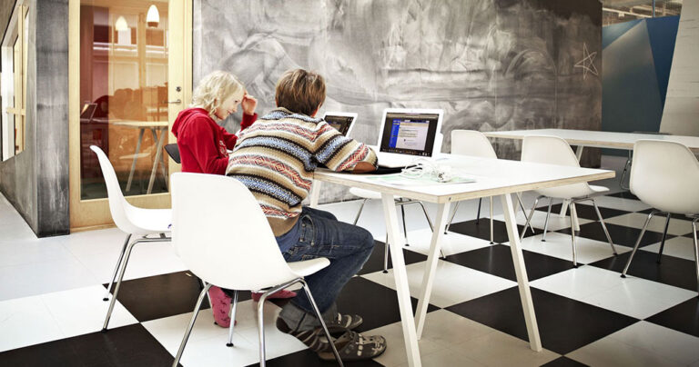 Σε σχολείο της Σουηδίας μαθαίνουν τις 16 συνήθειες του μυαλού