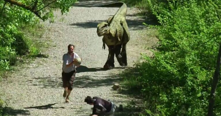 Η νέα φάρσα του Ρεμί Γκαγιάρ είναι βγαλμένη από το Τζουράσικ Παρκ